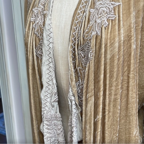 Johnny Was Los Angeles embroidered mustard colored jacket size L/XL - Picture 3 of 5